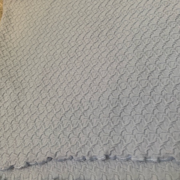 Holister Baby Blue Crop Top - Picture 4 of 4